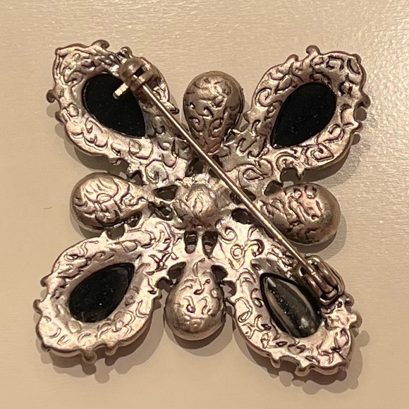 Blue Crystal Brooch Pin - Picture 3 of 3